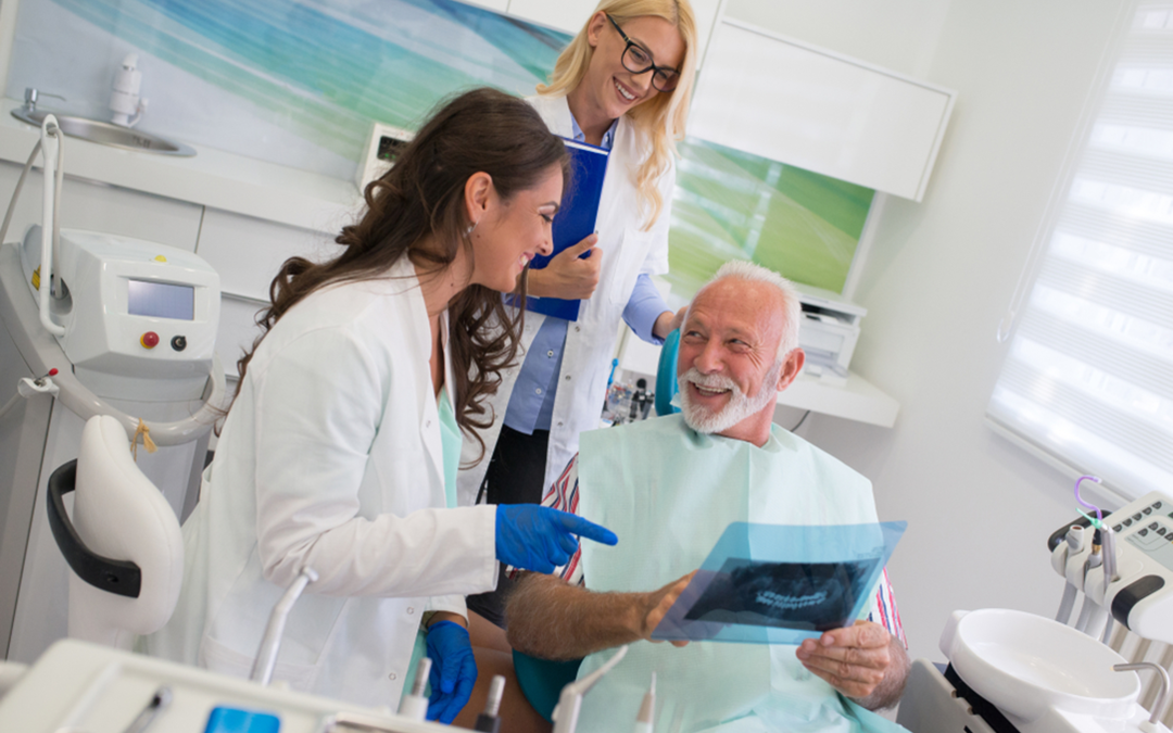 A Guide to Receiving Dental Implants: The Procedure and Its Consequences